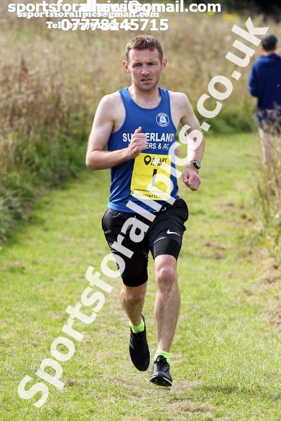Senior mens relay 2019 Sunderland Harriers Open Cross Country. Photo:  David T. Hewitson/Sports for All Pics